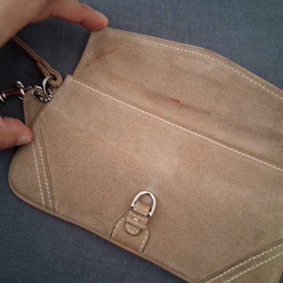 Y2k Coach Tan Suede Wristlet - Picture 3 of 7